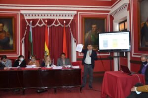 Montes brindó informe económico semestral destacando que después de 15 años la Gobernación logra un superávit para Tarija