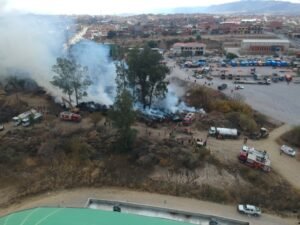 Gobernación apoyó con equipo y maquinaria para sofocar incendio en predios municipales