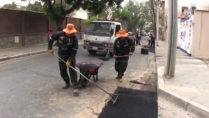 Alcaldía de Tarija pone en marcha el plan vial de bacheo “Vicha Vicha Baches”