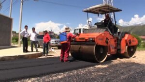 Alcaldía de Tarija culminará el asfaltado de las calles y vías de acceso al hospital San Antonio