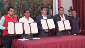 Alcalde Torres busca dinamizar la economía local junto a la asociación 4 de julio