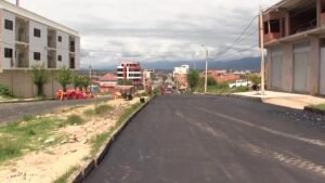 Alcaldía de Tarija asfalta 12 mil metros de la avenida Gran Chaco