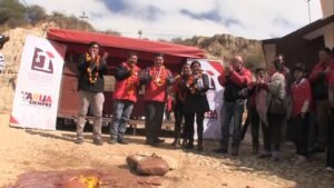 Alcaldía de Tarija inaugura mil metros de vía empedrada en el barrio Carlos Wagner
