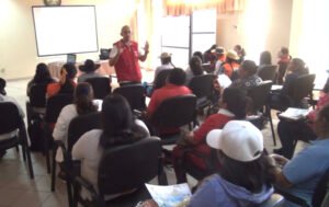 Municipio de Tarija acreditó a más de 50 personas como “Promotores Comunitarios”