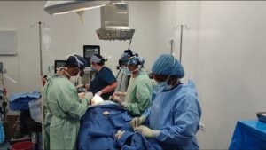 Campaña solidaria impulsada por la Alcaldía de Tarija y la Fundación JRG logra 60 cirugías de cara y cuello en 3 días
