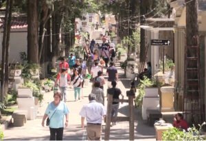 El Cementerio general de Tarija recibió a más de 10 mil familias