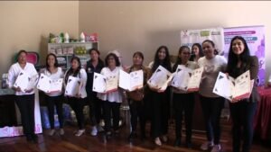 Alcaldía de Tarija premió a 10 ganadoras de programa “Emprendiendo Juntas” 2023