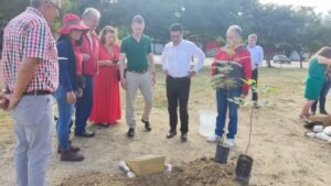 Alcaldes de Tarija y de Schweinfurt-Alemania llevaron adelante una jornada de reforestación