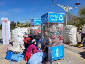 Promoviendo la Retornabilidad: Fundación Coca-Cola de Bolivia prepara el intercambio de botellas plásticas por retornables en el mes de la Tierra