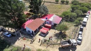 Alcalde Tarija entrega el remodelado Centro de Salud de Junacas