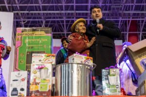Alcaldía de Tarija agasajó a miles de madres del campo y la ciudad