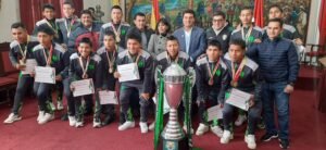 Alcaldía de Tarija realiza reconocimiento a Real Tomayapo Campeón Nacional Sub-17