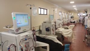 Alcaldía de Tarija entrega 3 nuevas máquinas de hemodiálisis