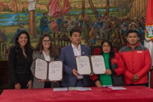 alcaldía de tarija firma convenio con msi bolivia para prevenir embarazos no deseados