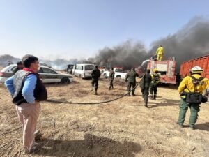 Alcaldía de Tarija apoyó con cisternas y personal capacitado para controlar y sofocar el incendio en depósito de DIRCABI
