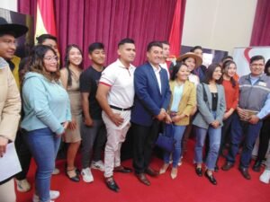 Alcaldía de Tarija lanza la Tercera versión de la Cumbre Municipal de la Juventud.