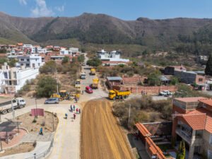 Alcaldía de Tarija arregla rutas del transporte público en el Distrito 13