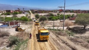 Alcaldía de Tarija termina con el mantenimiento de todas las vías de circulación de transporte público