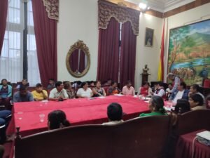 Alcaldía de Tarija y presidentes de los barrios del Distrito 10 pactan acuerdo para dar inicio al cierre técnico del Relleno sanitario