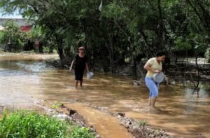En el país más de 4.500 comunidades sufren el golpe del agua que arrasa con lo que siembran para comer