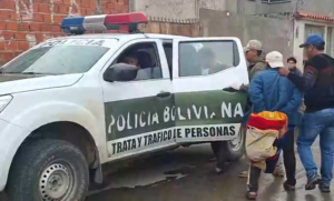 Vecina del barrio Florida denuncia que vecinos (parroquianos), entraron a robar a su local