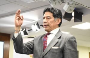 Posesionan a nuevo viceministro de Pensiones y Servicios Financieros
