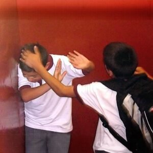 Apartan a estudiante tras activar protocolo por agresión