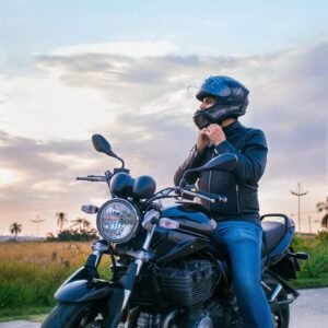 Policía lanza campaña «Un casco, una vida» en el Día del Motociclista
