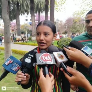Parlamentarios y la atleta Milenka Jiménez exigen auditoría a la Federación de Canotaje tras sanción